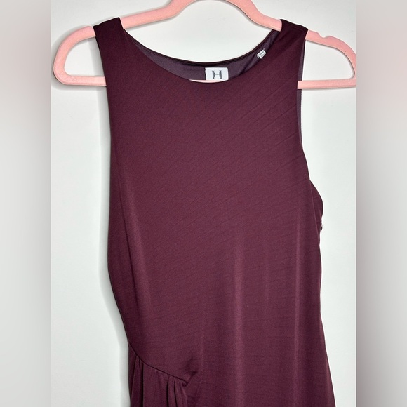 Elegant Halston  Sleeveless Maroon  Dress - Picture 4 of 8